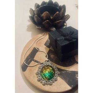 Multi-colored crystal MEDALLION NECKLACE